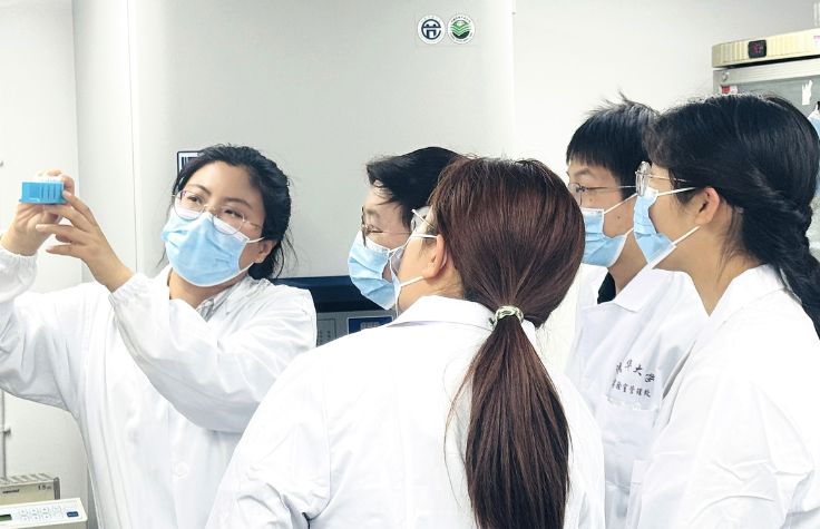 Tsinghua University brings hands-on multiomics training to young scientists